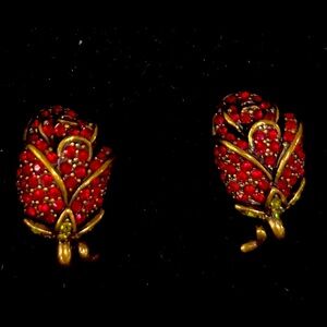 Heidi Daus Rose Red
 Flower Clip On Earrings